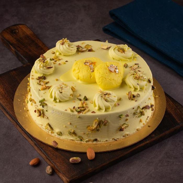 Pineapple Rasmalai Cake 1/2 Kg