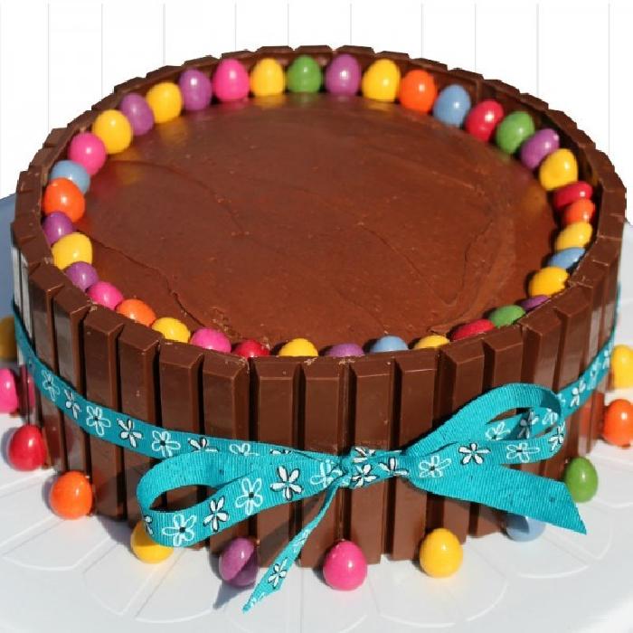 Chocolate Kitkat Cake